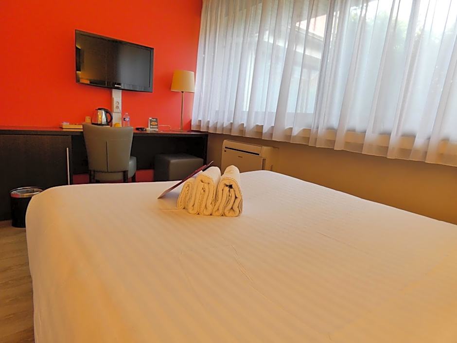 Hotel Be Guest Limoges Sud ex Black & Green