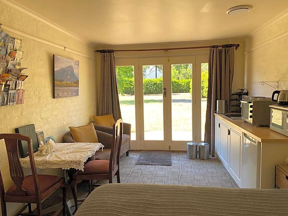 Pierrepoint Accommodation