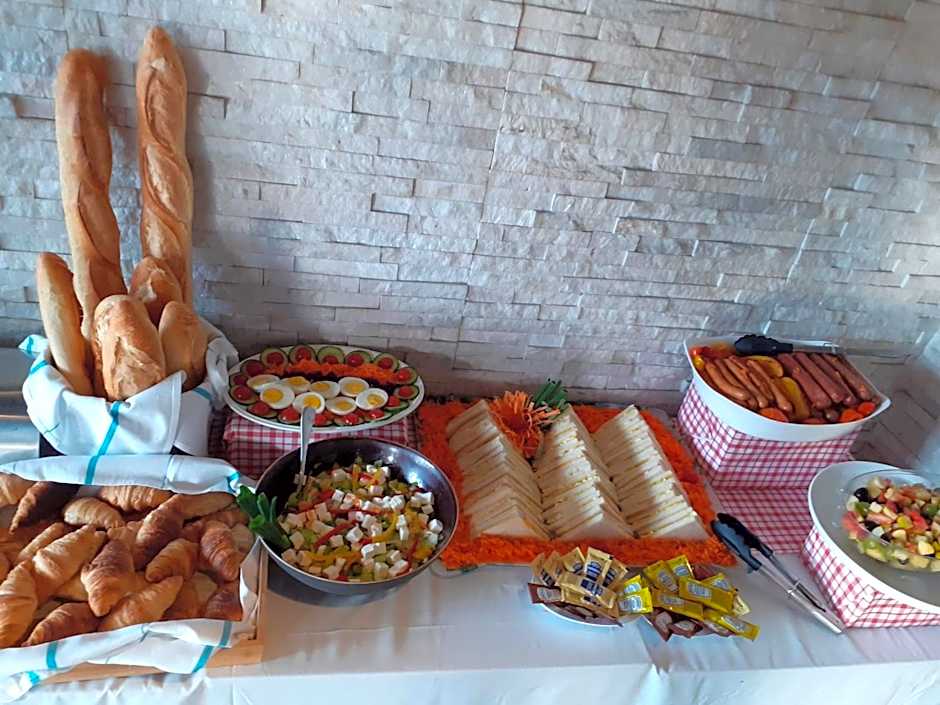 Peace and Love Hostel