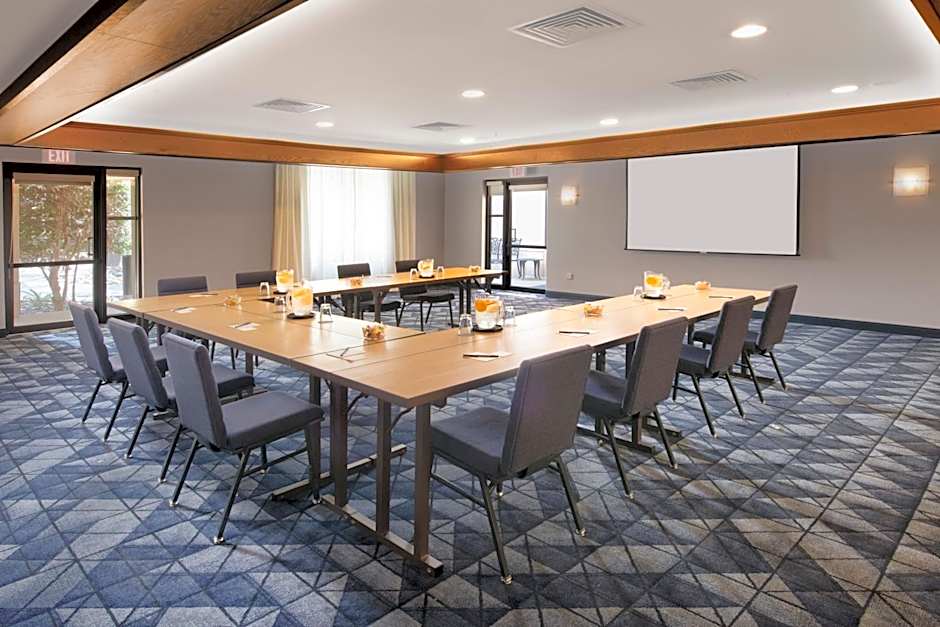 Courtyard by Marriott Dallas Plano in Legacy Park