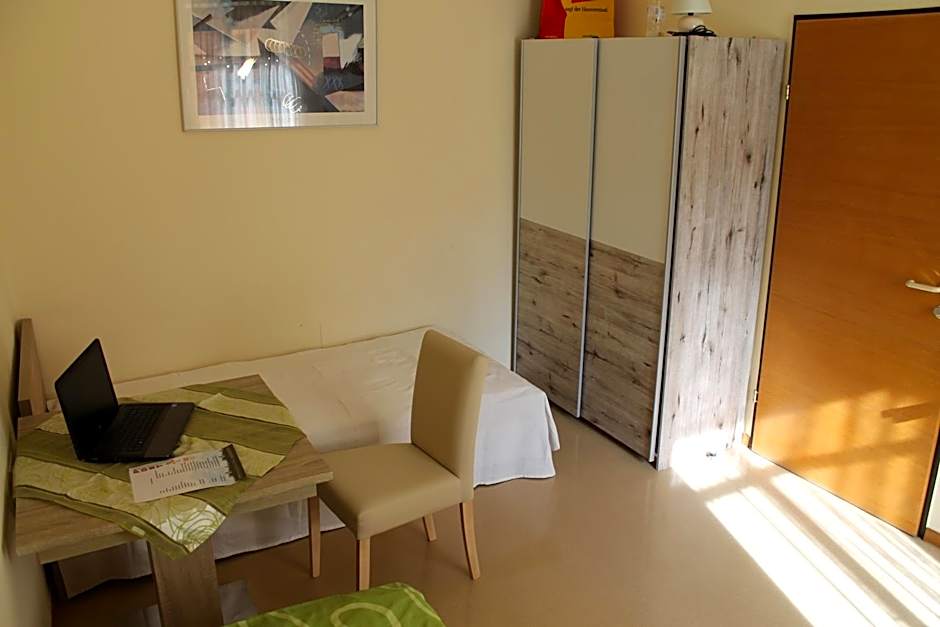 Post Hostel For Youth, Students and Pilgrims