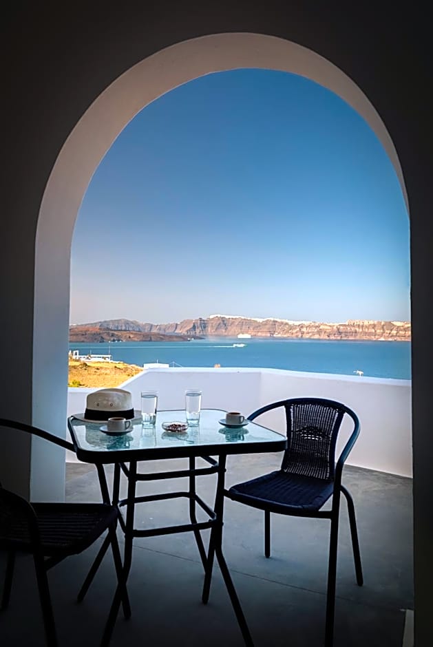 Pancratium Villas & Suites