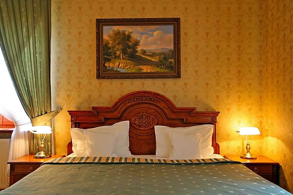 Hotel Sarmata Zespół Dworski