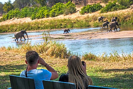 Maninghi Lodge
