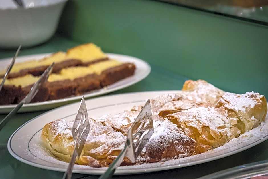 City Hotel Apollonion