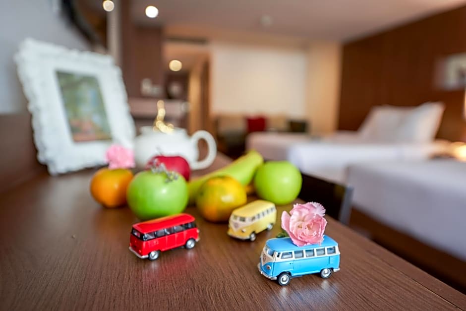 Narai Hotel (SHA Extra Plus)