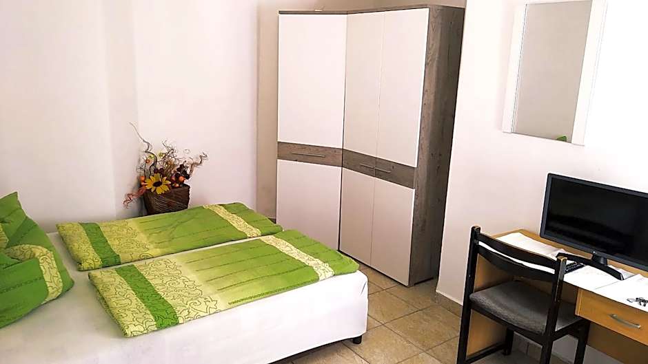 Hostel Maros