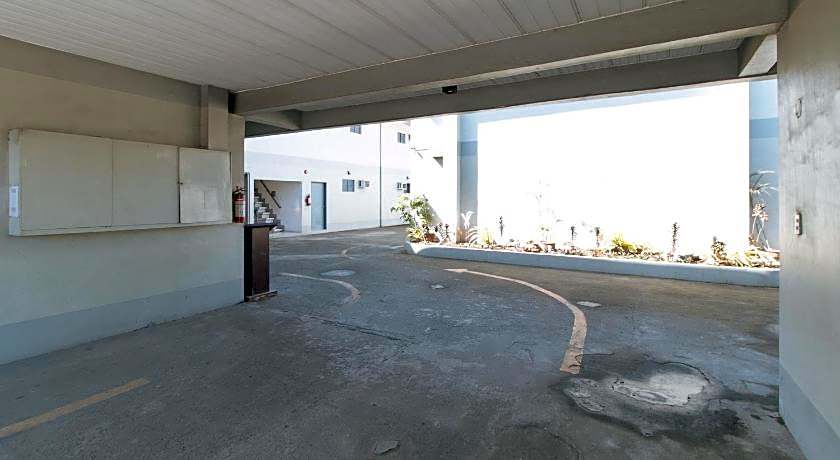 RedDoorz near SM Calamba