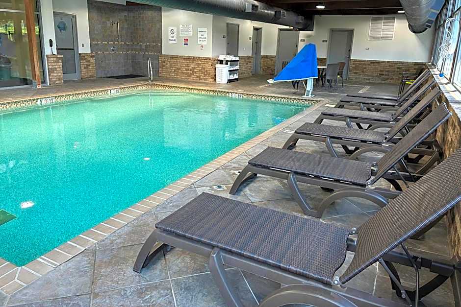Comfort Inn & Suites Near Lake Guntersville