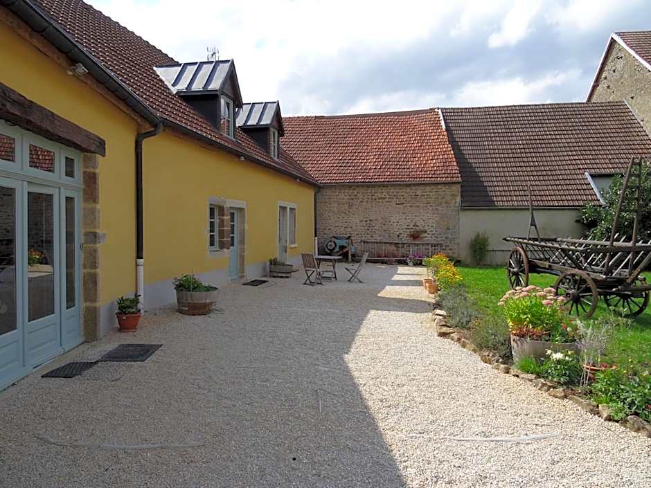 Datcha Bourguignonne, Chambres & Gîte