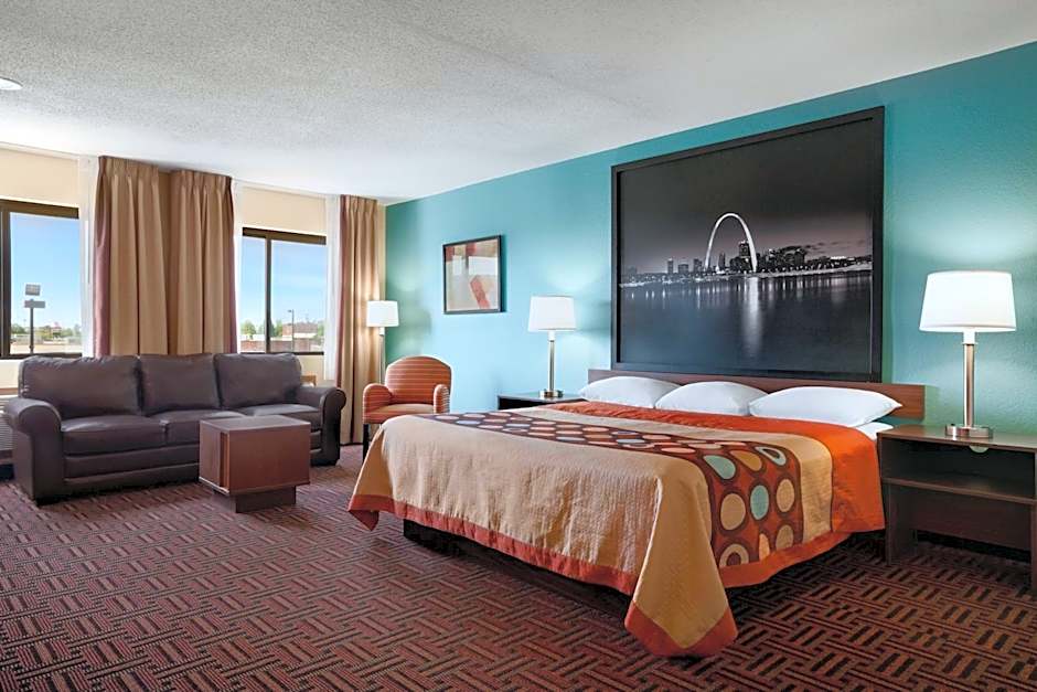 Super 8 by Wyndham Fairview Heights-St. Louis