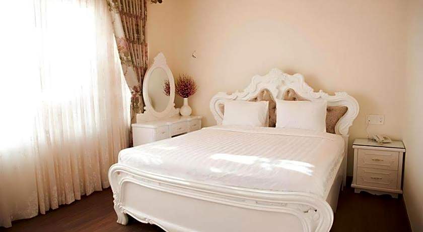 Hoa Sen Vang Hotel Dalat