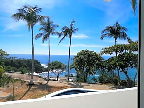 Standard Twin Room with Sea View