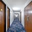 Super 8 by Wyndham Johnson City