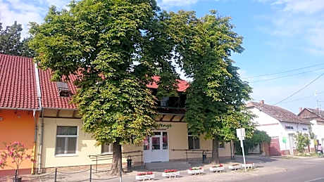 Bordany Hostel