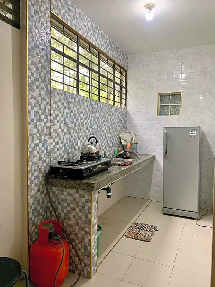 Adelaida Pensionne Hotel