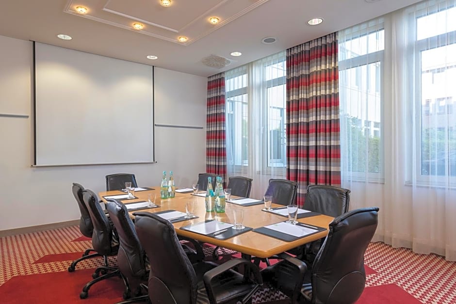 Holiday Inn Frankfurt Airport - Neu-Isenburg By IHG