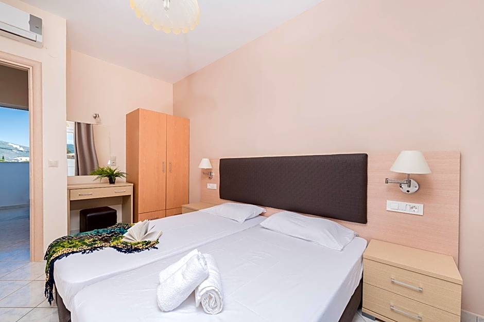 yakinthos hotel
