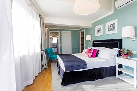 One Bedroom Apartment Penthouse with Terrace and Sea View