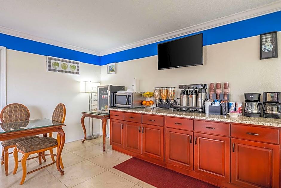 Rodeway Inn Bushnell