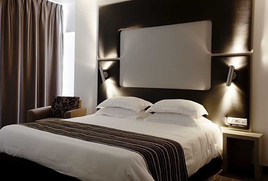 Brit Hotel de Grignan Vichy