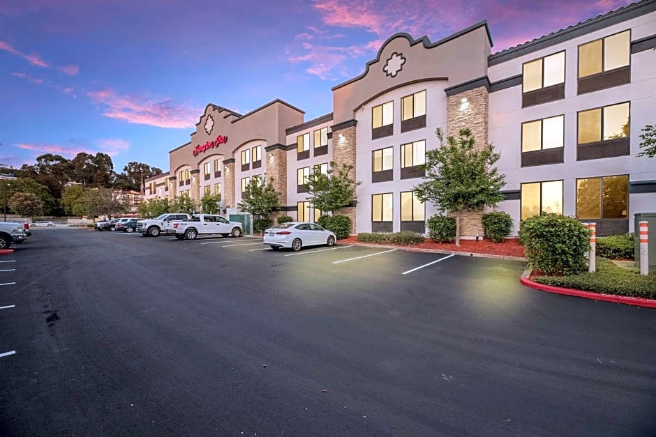 Hampton Inn By Hilton Oakland-Hayward