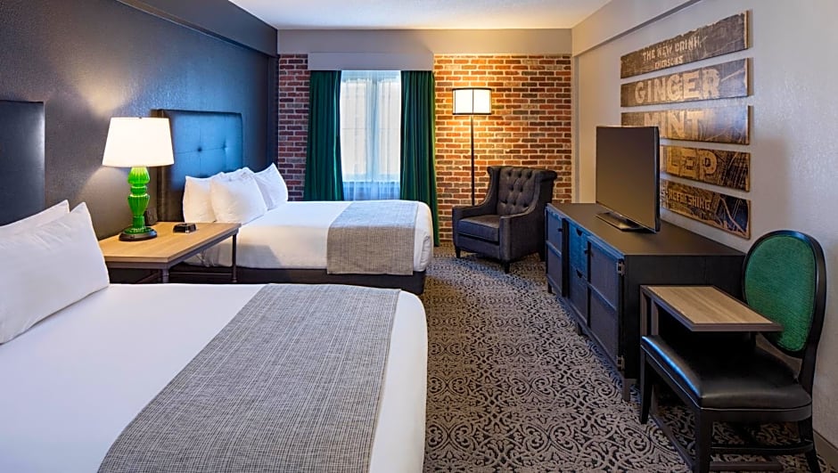 Holiday Inn Hotel French Quarter-Chateau Lemoyne, an IHG Hotel