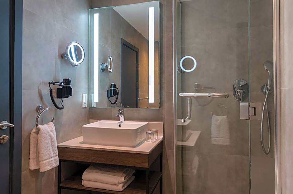 Park Inn by Radisson Serviced Apartments Lagos Victoria Island