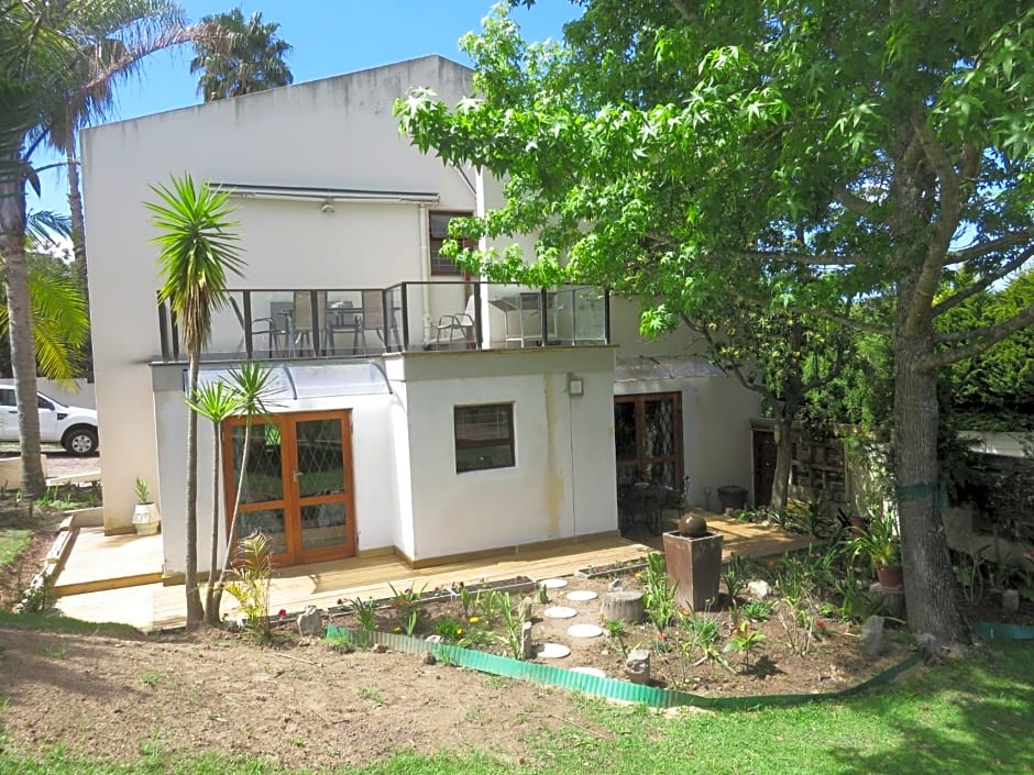 Cul de Sac - Accommodation