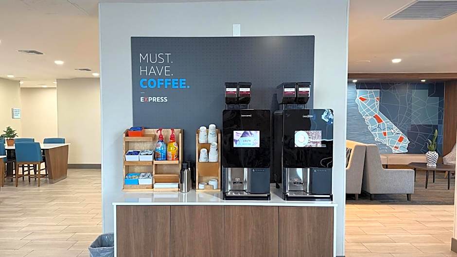 Holiday Inn Express Van Nuys By IHG