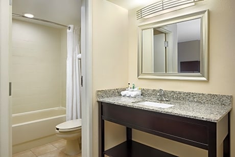 Double Room with Two Double Beds - Disability Access