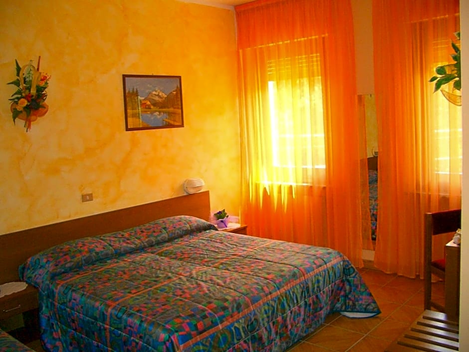 Hotel Sarre