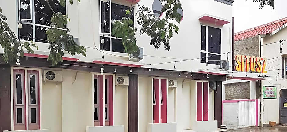 RedDoorz Plus @ Taman Madiun