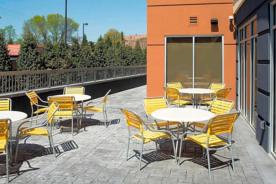 Fairfield Inn & Suites by Marriott Hershey Chocolate Avenue