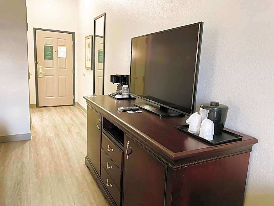 Country Inn & Suites by Radisson, Albany, GA