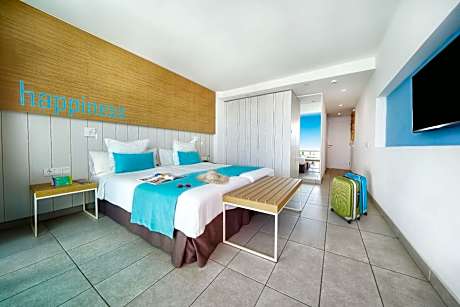 Double Room with Pool View