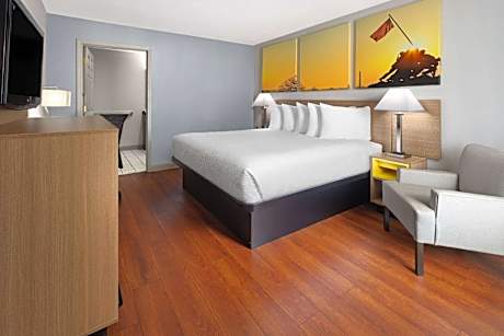 King Room - Disability Access - Non-Smoking