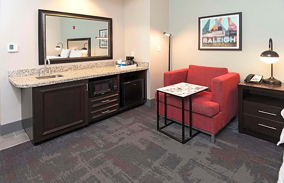 Hampton Inn By Hilton & Suites - Raleigh Downtown