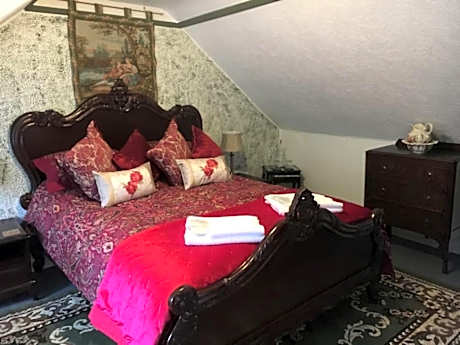 King Room with Mountain View