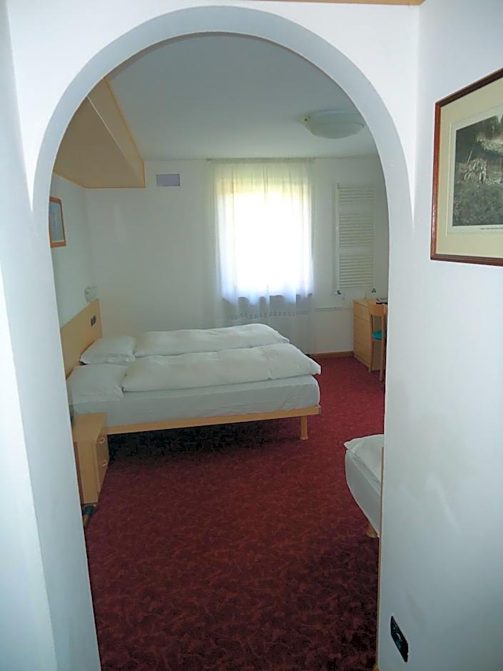Hotel Pensione Dolomiti