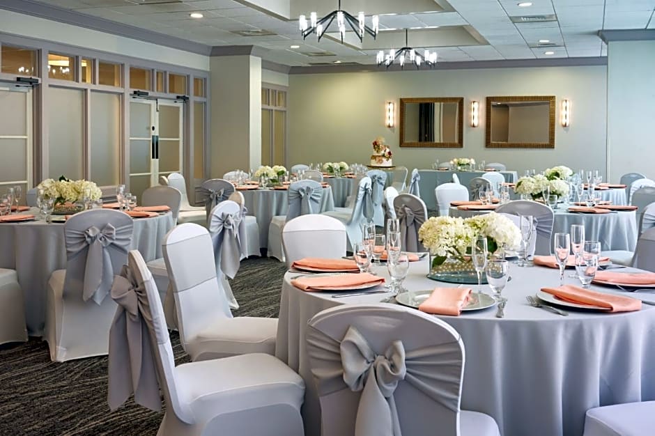 Crowne Plaza Melbourne-Oceanfront By IHG