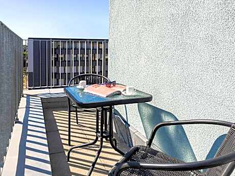 Premium room with double bed and balcony