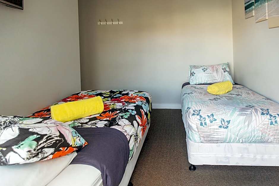 Finlay Jack's Backpackers