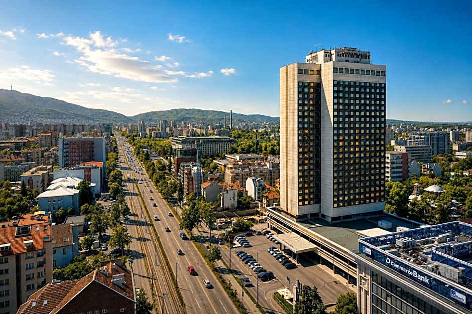 Astoria Grand Hotel