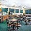 Quality Inn & Suites Mackinaw City Beachfront