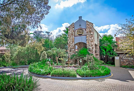 Afrique Boutique Hotel O.R. Tambo