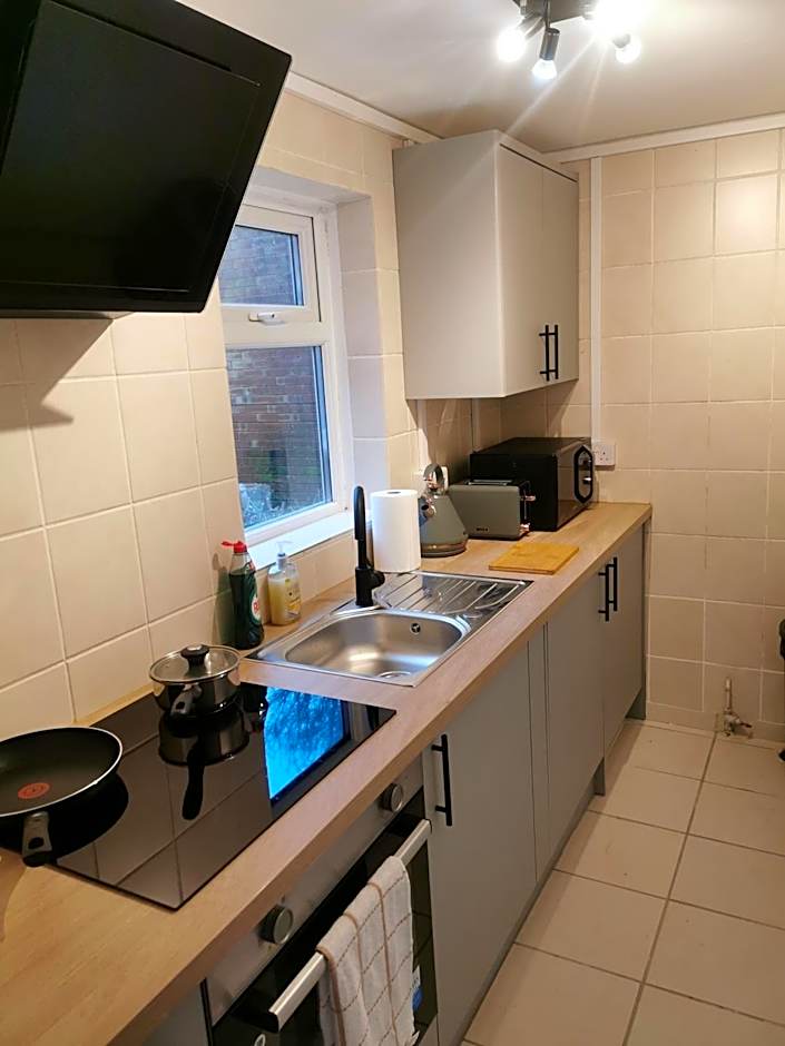 116 Maison Dieu Road Room C in Dover