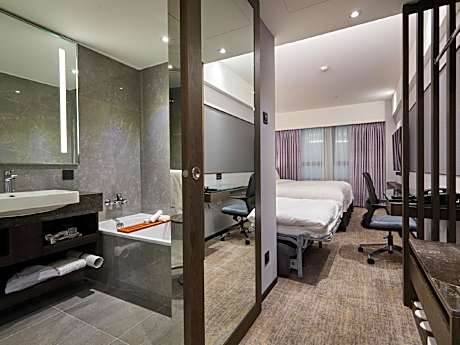 Executive Queen Room with Sofa Bed