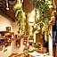 Hotel Santis Lodge