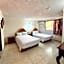 Suites Cancun Center